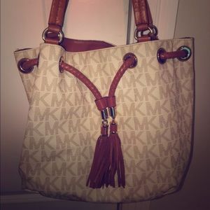 Purse and Wallet